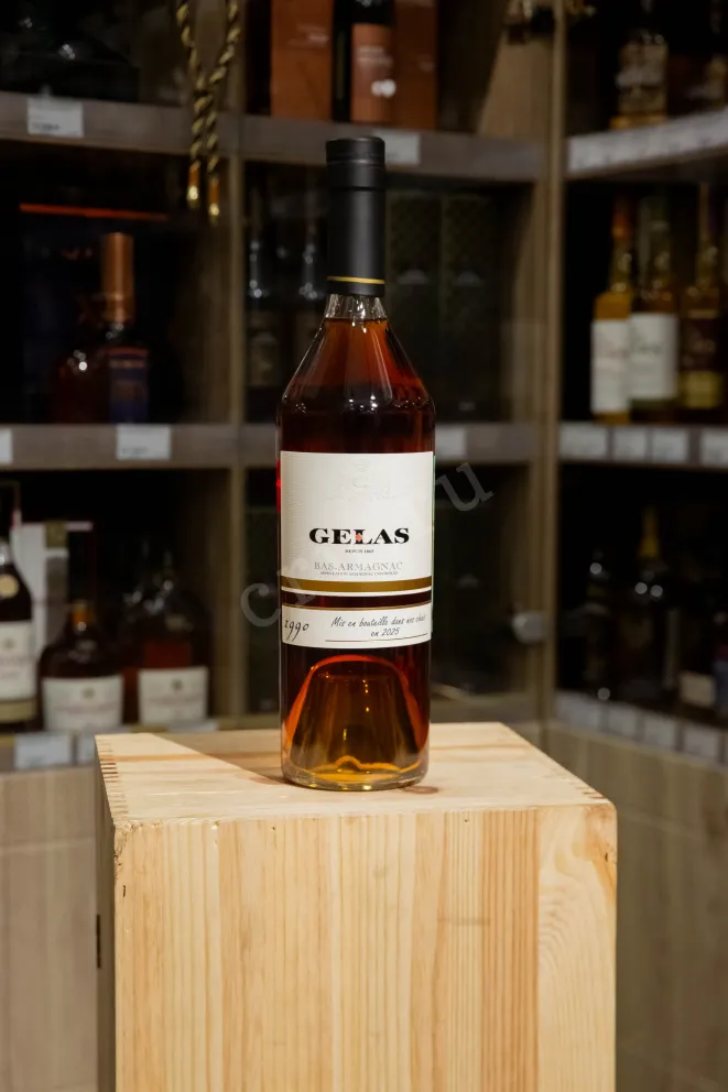 В магазине Крю Профи Gelas 1990 0.7 л