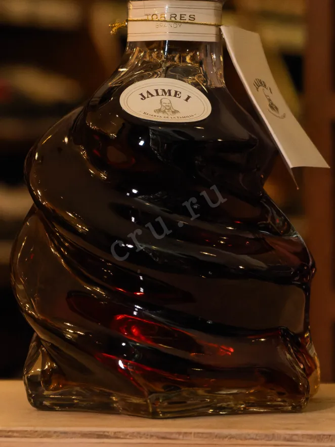 В магазине Крю Профи Torres Jaime I Reserva de la Familia gift box with 2 glasses 0.7 л