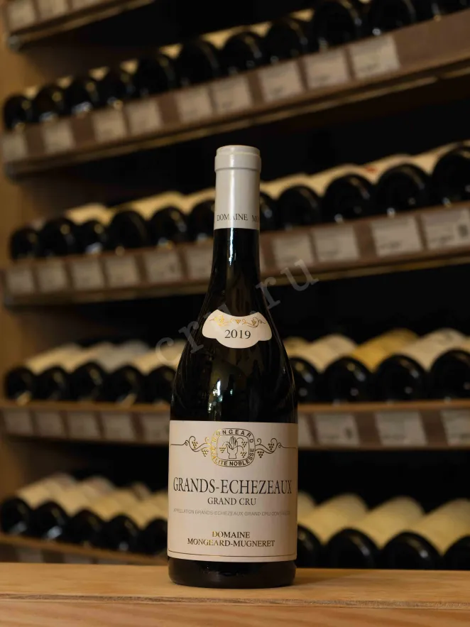 В магазине Крю Профи Domaine Mongeard-Mugneret Echezeaux Grand Cru 2019 0.75 л