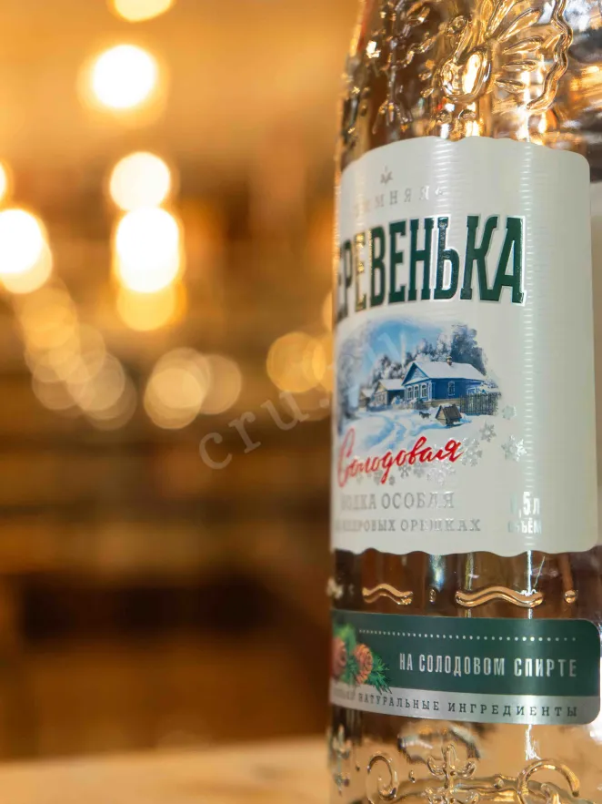 В магазине Крю Профи Zimnyaya Derevenka Kedrovaya Solodovaya 0.5 л