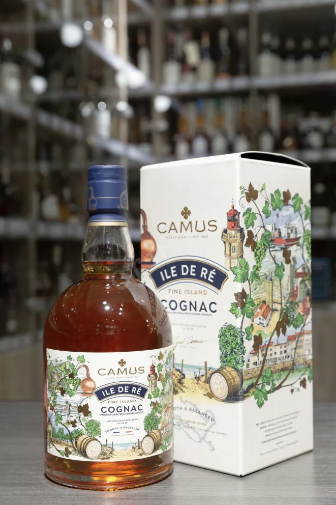 В магазине Крю Профи Camus Ile de Ré Fine Island 0.7 л