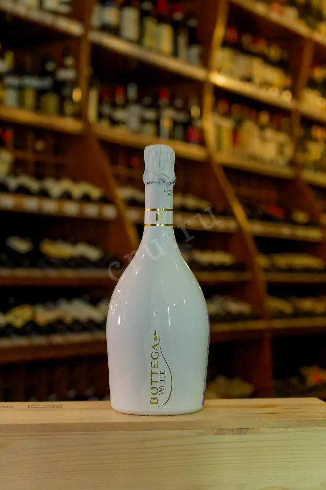 В магазине Крю Профи Bottega White 2022 0.75 л