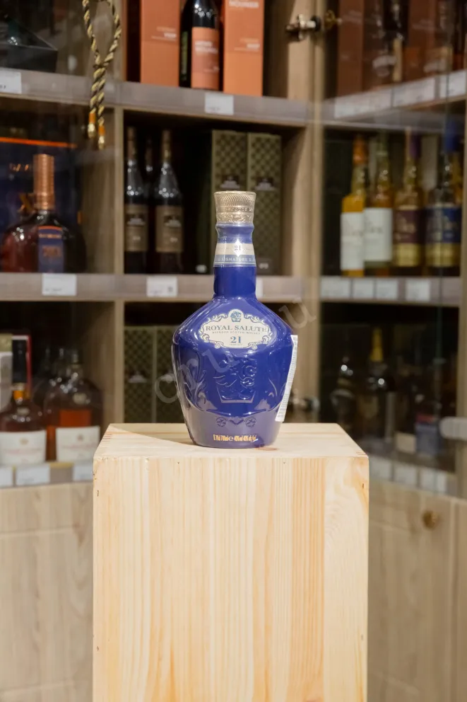 В магазине Крю Профи Chivas Regal Royal Salute 21 years 0.7 л