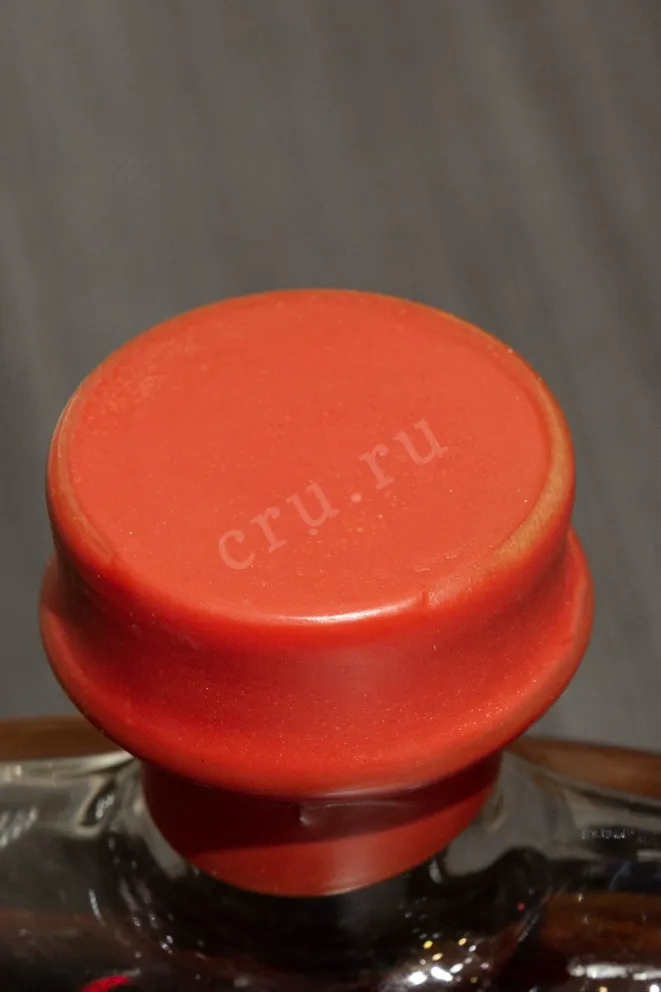 Пробка Lautrec Extra in wooden box 0.7 л