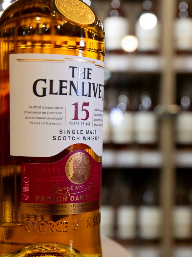 В магазине Крю Профи Glenlivet 15 years 0.7 л