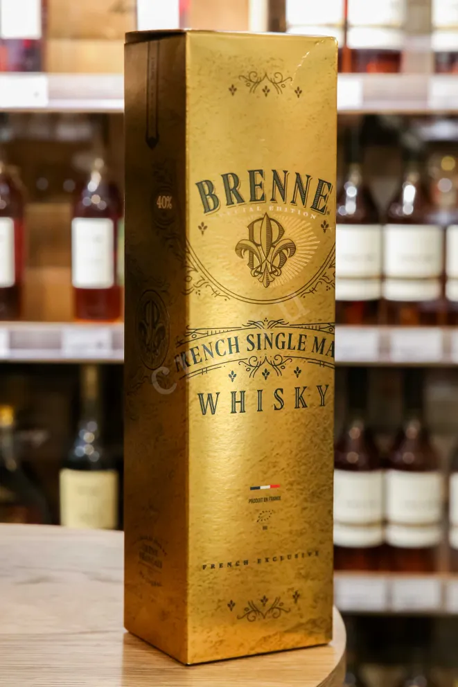 В подарочной коробке Brenne Pineaud des Charentes Finish in gift box 0.7 л