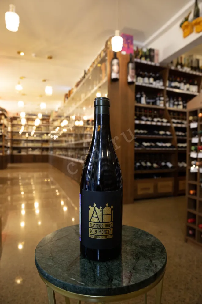 В магазине Крю Профи Alvaredos-Hobbs Mencia 2019 0.75 л