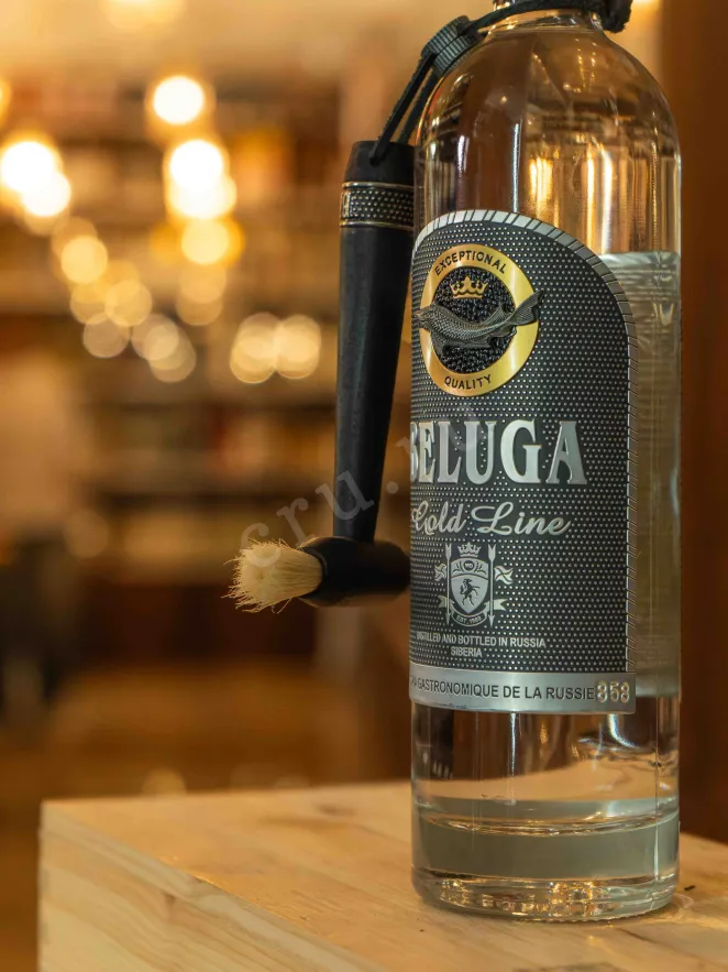 В магазине Крю Профи Beluga Gold Line with hammer 0.5 л