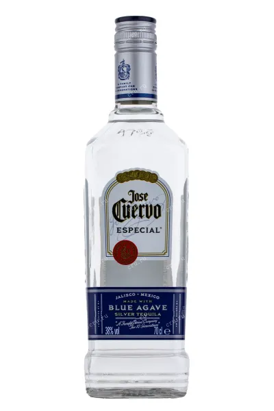 Текила Jose Cuervo Especial Silver  0.7 л