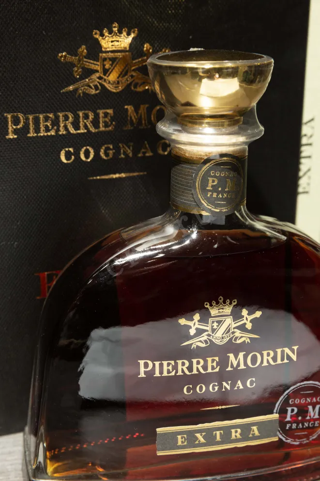 В магазине Крю Профи Pierre Morin Extra in giftbox 0.7 л