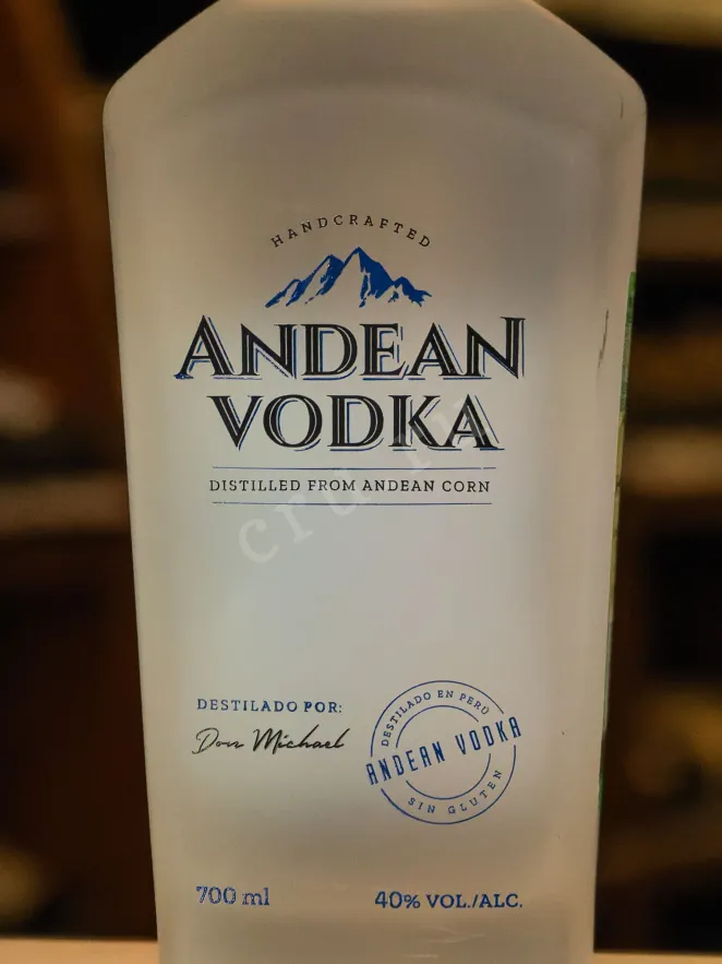 В магазине Крю Профи Andean Vodka 0.7 л