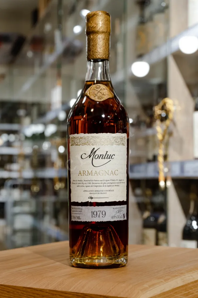 В магазине Крю Профи Monluc 1979 0.7 л