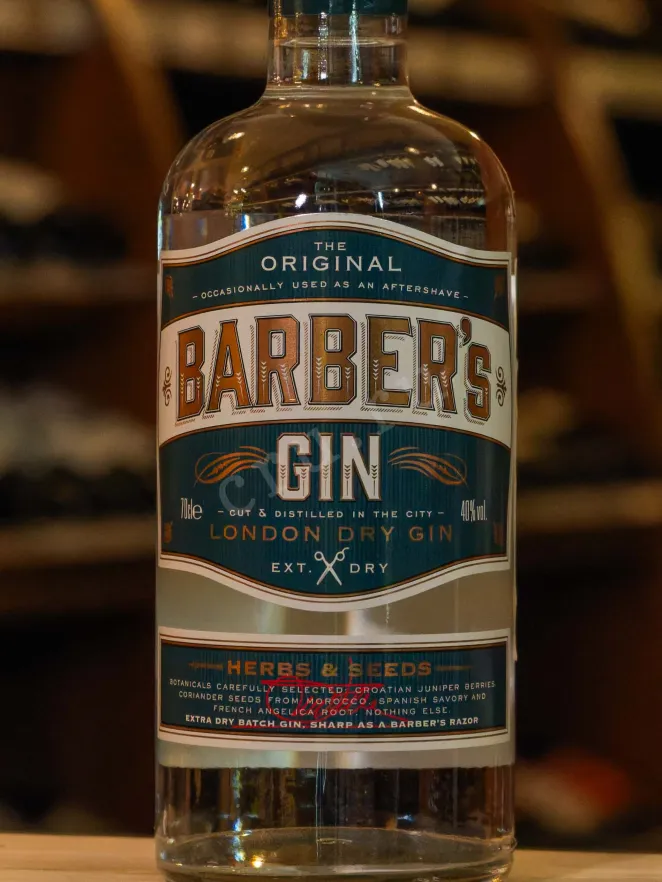 В магазине Крю Профи Barber's London Dry  0.7 л