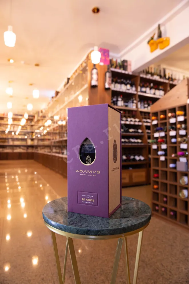 В магазине Крю Профи Adamus Aguardente Vinica 20 years old in gift box 0.7 л