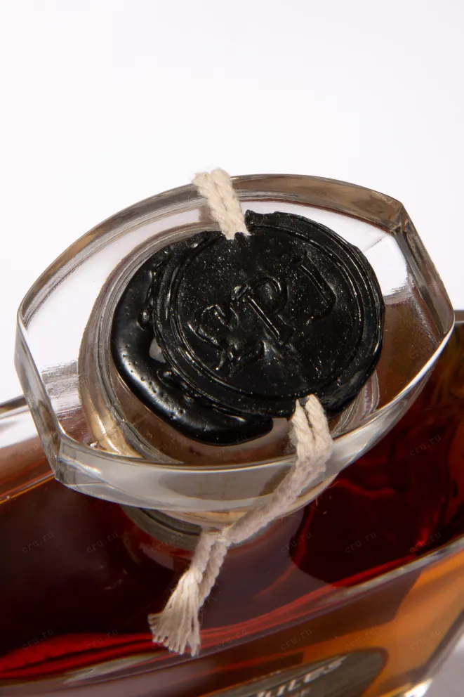 Пробка Le Pere Jules 20 years in gift box 0.7 л