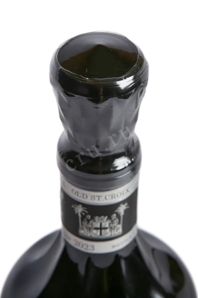В подарочной коробке Old Santa Croix Non Plus Ultra Black Edition 0.7 л
