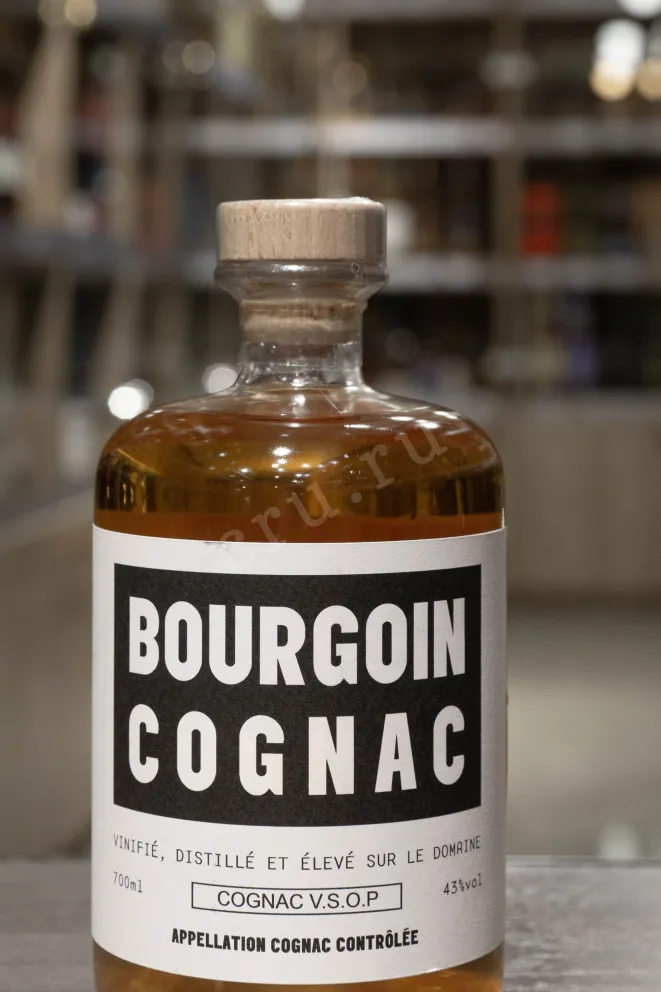 В магазине Крю Профи Bourgoin Brandy 4 years VSOP 0.7 л