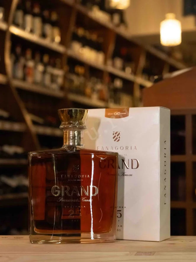 В магазине Крю Профи Fanagoria Grand 25 Years Old gift box 0.7 л