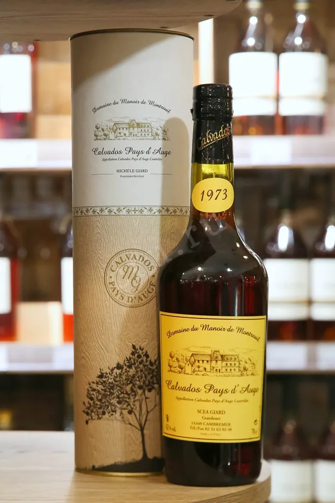 В магазине Крю Профи Domaine du Manoir du Montreuil Calvados Pays dAuge 1973 0.7 л