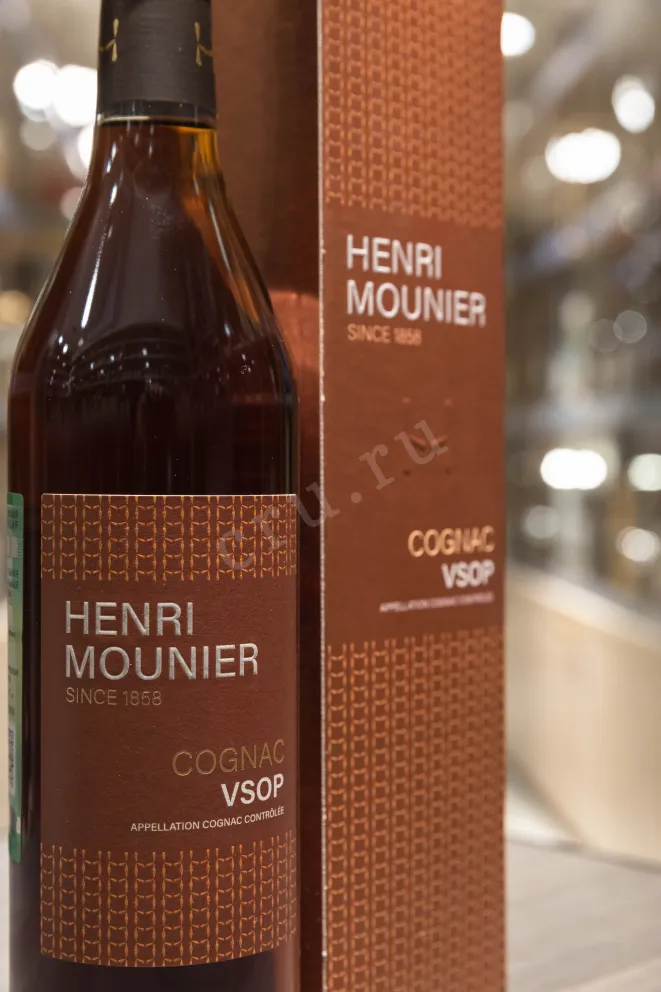 В магазине Крю Профи Henri Mounier VSOP in gift box 2017 0.7 л