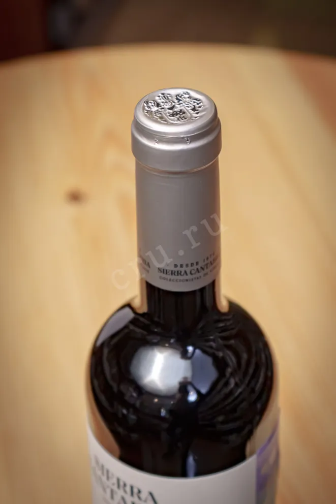 Пробка Sierra Cantabria Crianza 2021 0.75 л