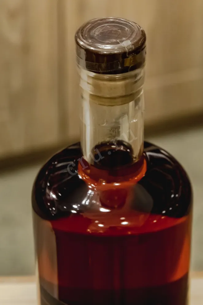 Пробка Michel Breavoine Hors d'Age gift box 0.7 л