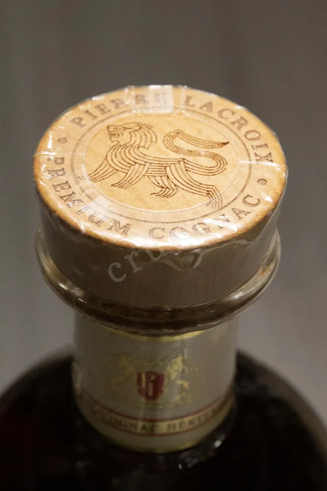 Пробка Pierre Lacroix XO AOC in gift box 0.7 л