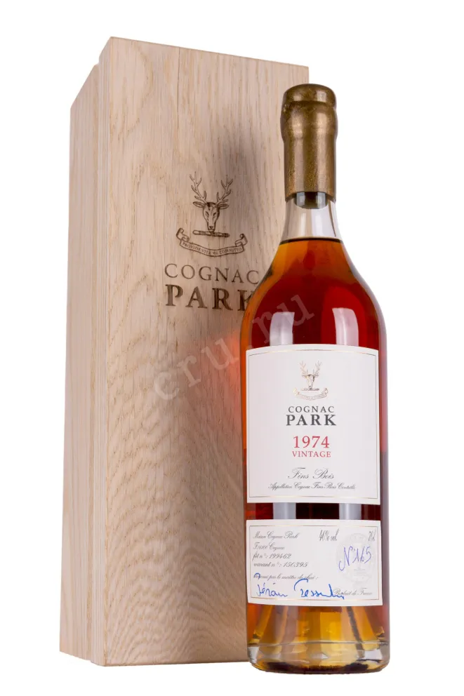 Коньяк Park  Fins Bois Vintage in wooden box 1974  0.7 л