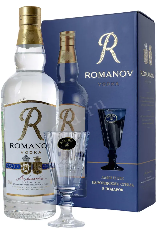 Водка Романов в подарочной упаковке с лафинтиком  0.7 л