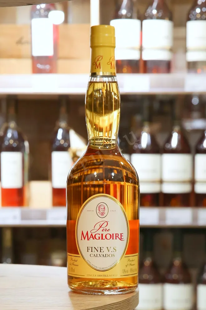 В магазине Крю Профи Pere Magloire Fine V.S 0.7 л