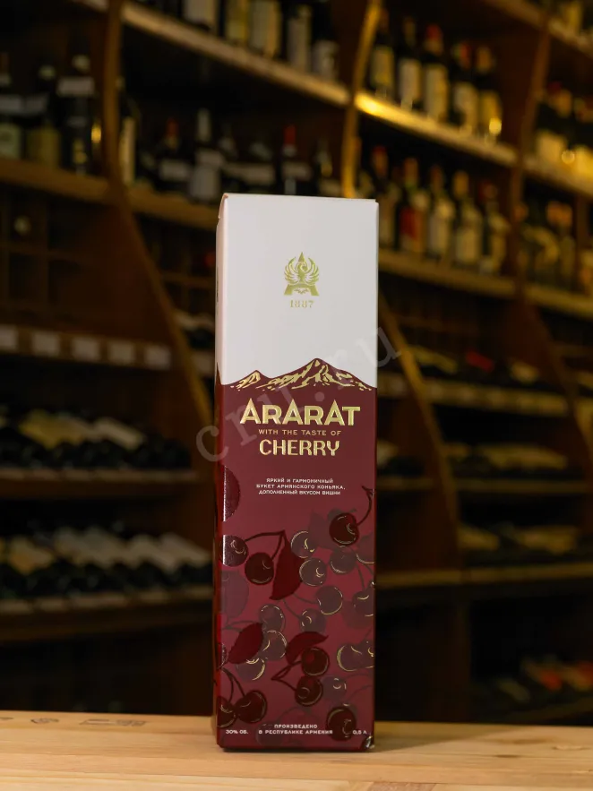 В магазине Крю Профи Ararat Cherry gift box 0.5 л