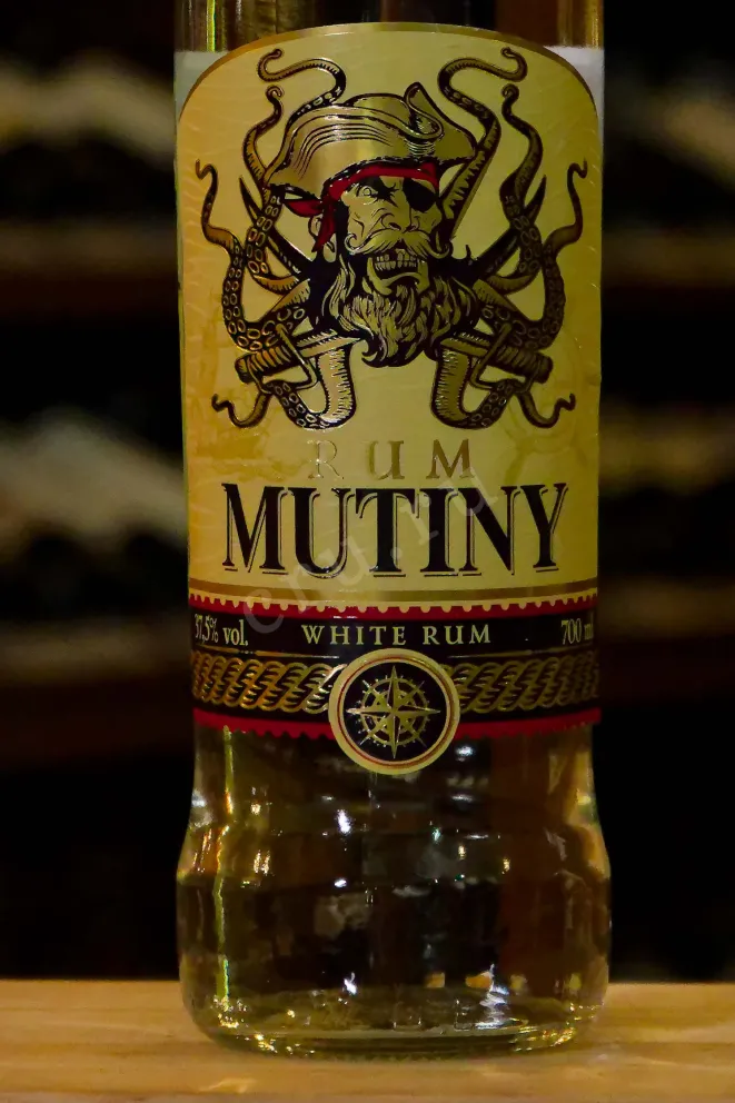 В магазине Крю Профи Mutiny White 0.7 л