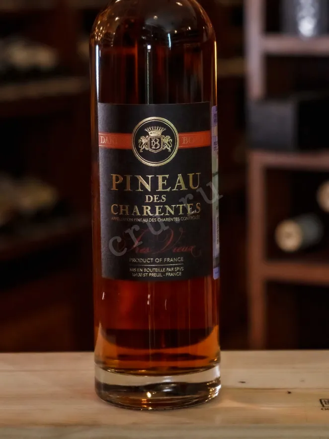 В магазине Крю Профи Daniel Bouju Tres Vieux AOC 2009 0.5 л