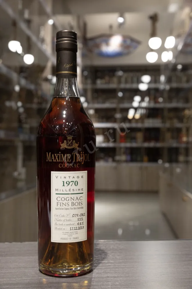 В магазине Крю Профи Maxime Trijol in wooden box 1970 0.7 л