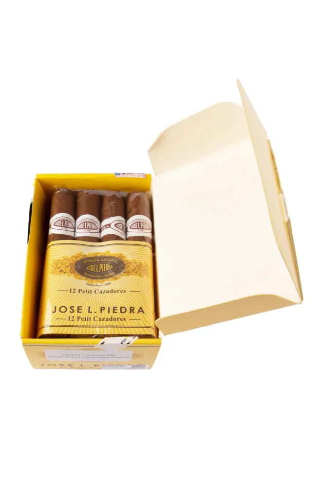 Сигары Jose L. Piedra Petit Cazadores*12