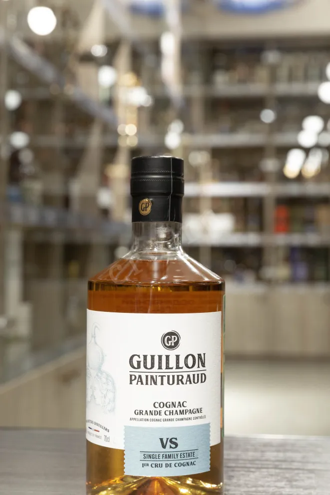 В магазине Крю Профи Guillon Painturaud VS 1er Cru de Cognac 0.7 л
