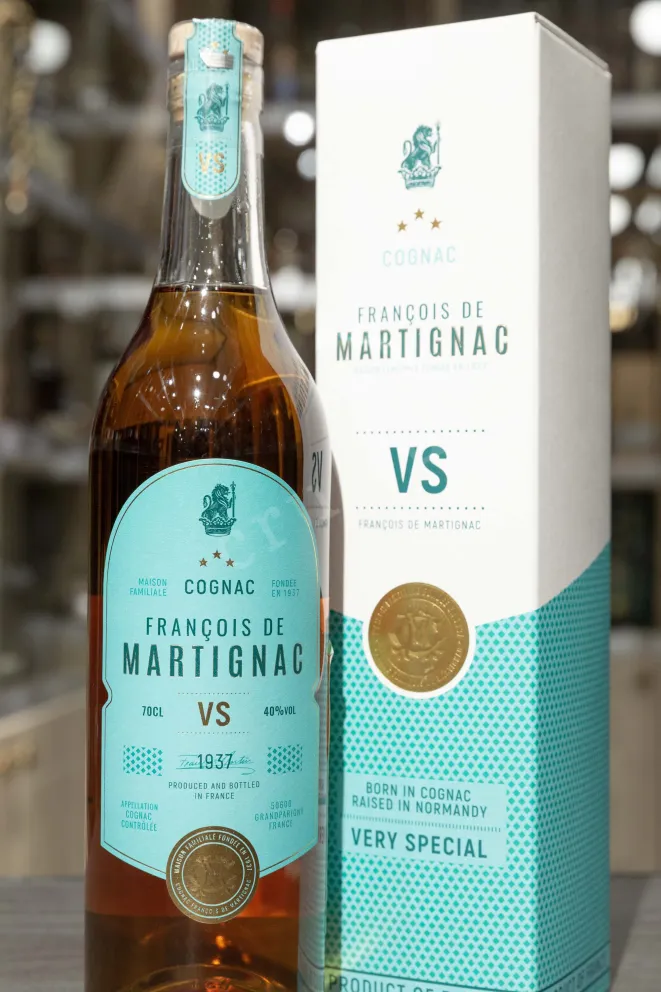 В магазине Крю Профи Francois de Martignac VS gift box 0.7 л
