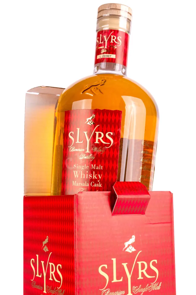 В подарочной коробке Slyrs Marsala Cask gift box 0.7 л