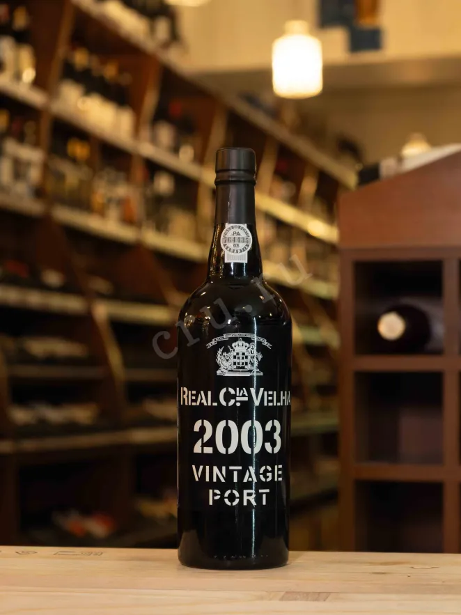 В магазине Крю Профи Real Companhia Velha Vintage Port wooden box 2003 0.75 л
