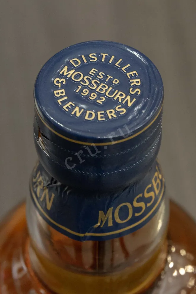 Пробка Mossburn Calvados Dupont Cask Finish 12 Years Old in tube 0.7 л