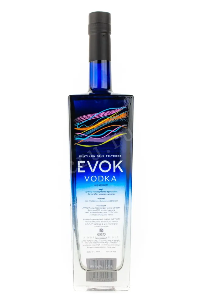 Водка Эвок в подарочной упаковке  0.75 л