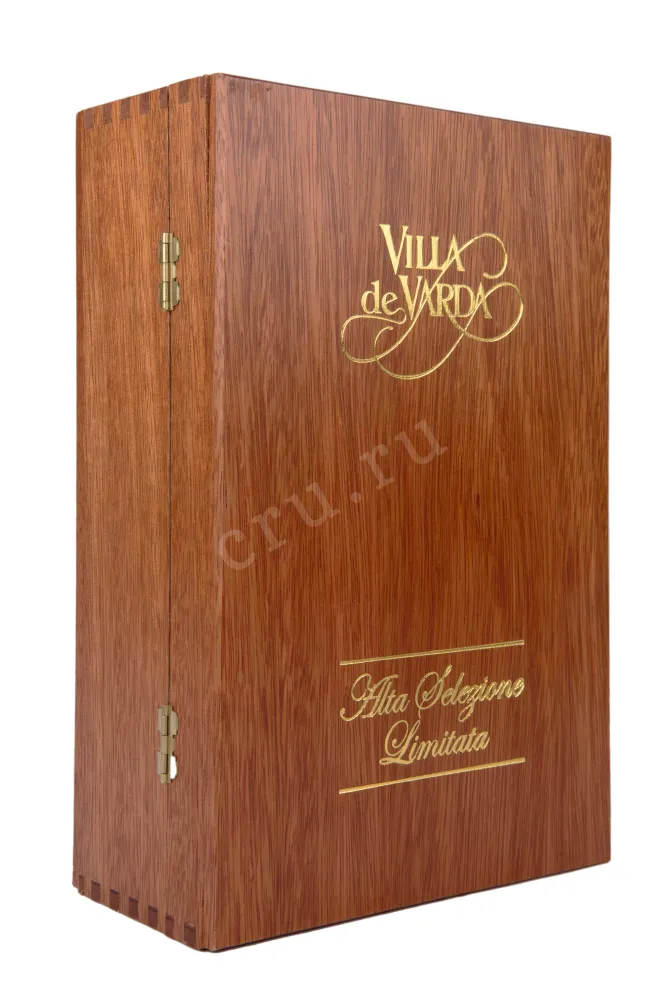 Подарочная коробка граппы Вилла де Варда ди Мюллер Тургау Стравеккья Ронкола 0.7