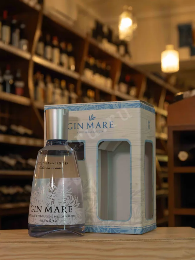 В магазине Крю Профи Gin Mare Medditerian gift set with glass 0.7 л