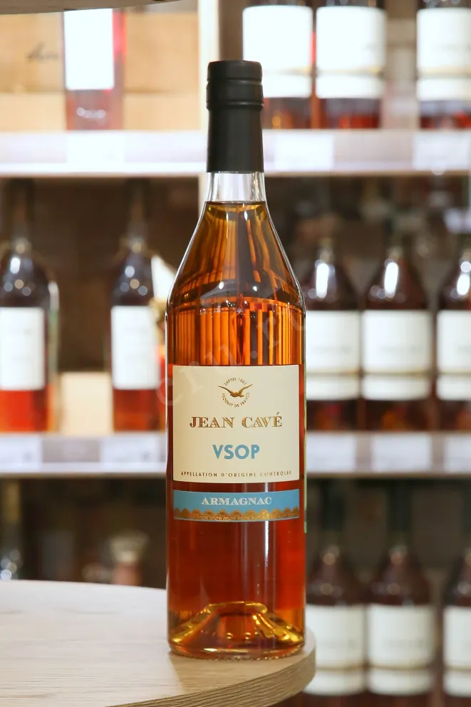 В магазине Крю Профи Jean Cave VSOP in gift box 2019 0.7 л