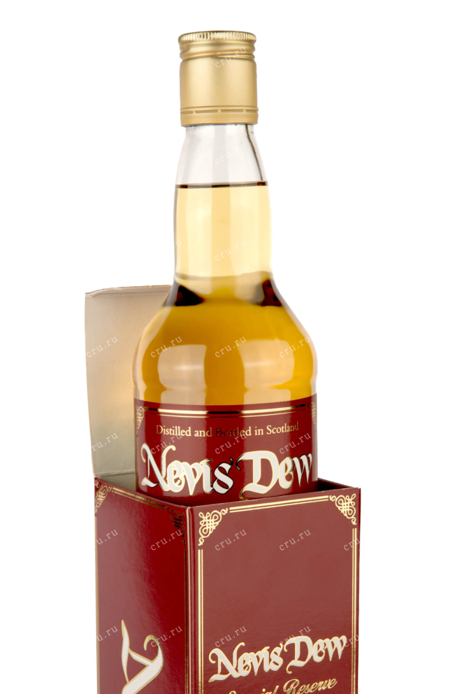 В подарочной коробке Nevis Dew Special Reserve 0.7 л