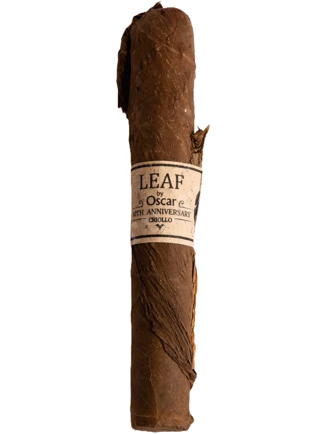 Сигара Oscar Valladares Leaf 10th Anniversary Criollo Toro