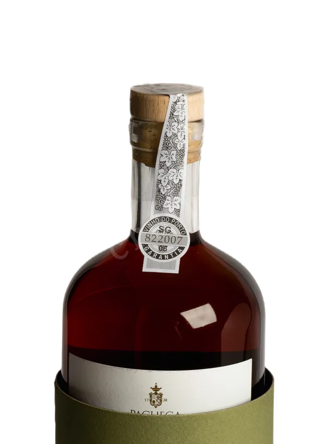 В тубе Pacheca Lagar De Granito 10 Years Old in tube 2014 0.75 л