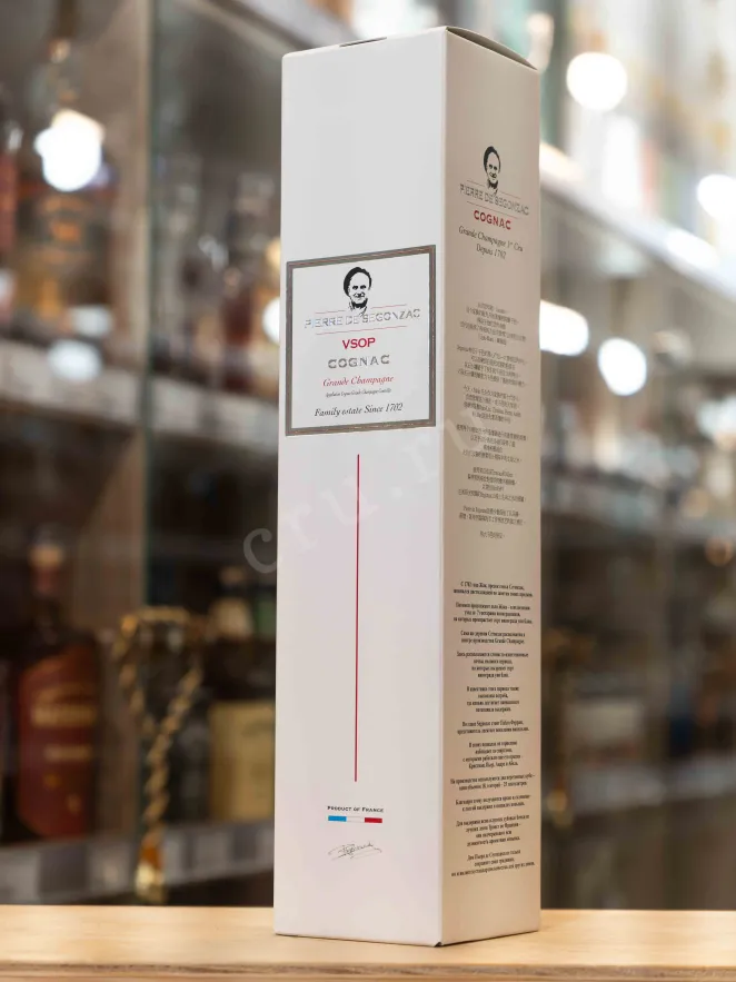 В магазине Крю Профи Pierre de Segonzac VSOP in gift box 0.7 л