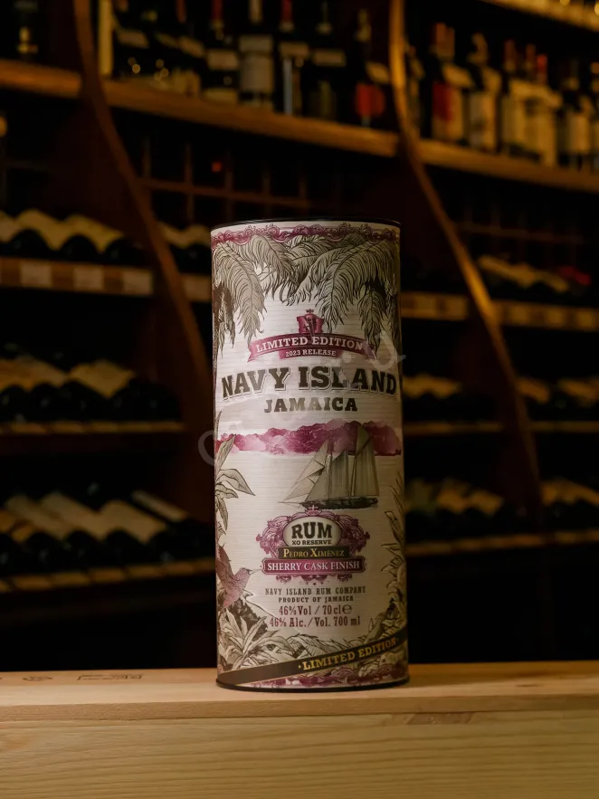 В магазине Крю Профи Navy Island Jamaica Pedro Ximenez Sherry Cask Finish in tube 0.7 л