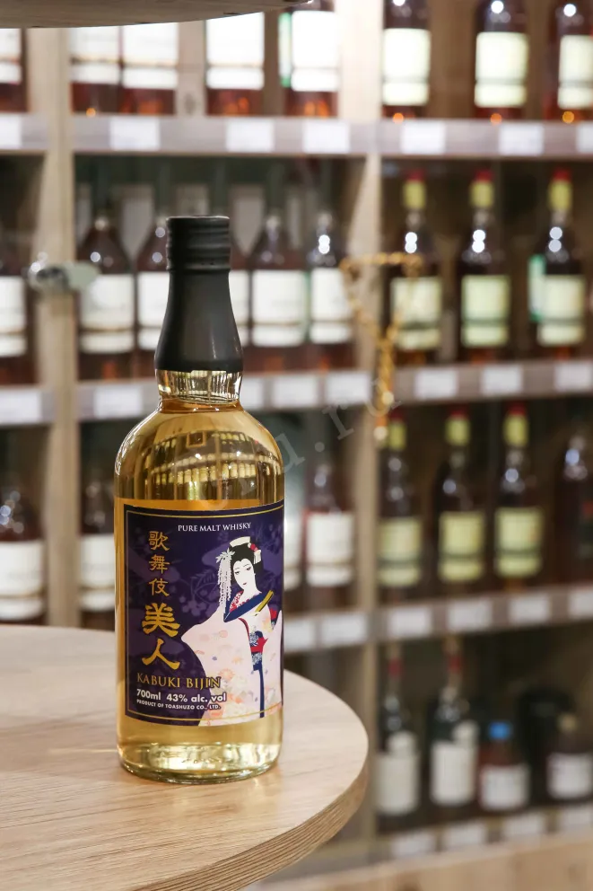 В магазине Крю Профи Kabuki Bijin in gift box 0.7 л